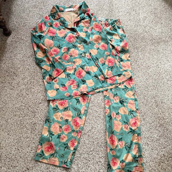 Silken Other - Silkin Rosella Handmade Soft Silky Floral Pajama Lounge Set  2PC Women’s size S